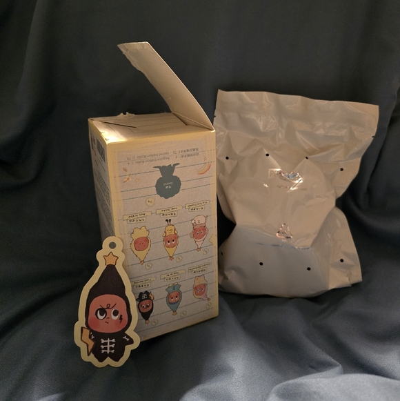 Twinkle Twinkle Sweet Dreams Forcast "Flash Warning" Confirmed Plush Pendant - Picture 7 of 9